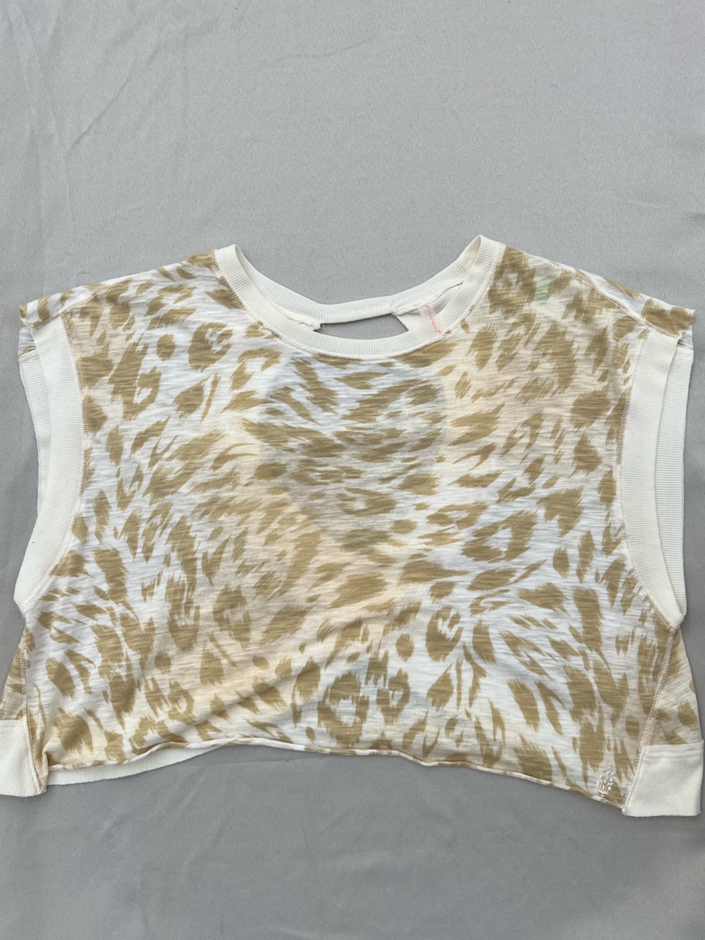 NWT $58 FP Movement Traveling Leopard Tee in Dune Combo. Oversized. - Picture 7 of 9